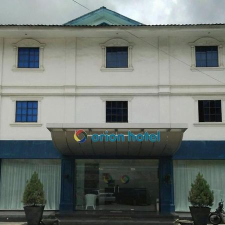 Orion Hotel Batam Esterno foto