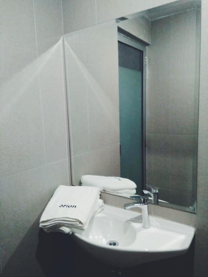 Orion Hotel Batam Esterno foto